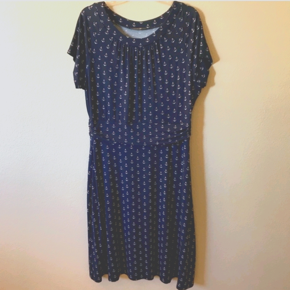 NWOT Avon Signature Collection anchor dress